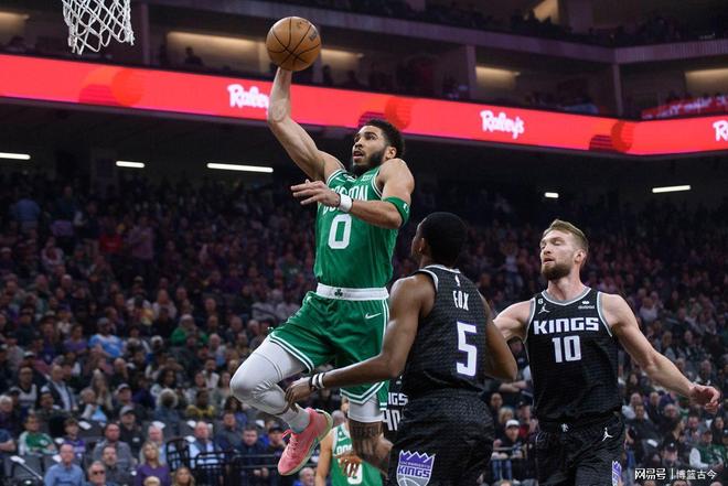 从纽卡斯尔更衣室发声备战CBA常规赛到波士顿凯尔特人赛后单刀错失，国际比赛日孟菲斯灰熊调整名单以备欧冠的简单介绍星空体育app下载