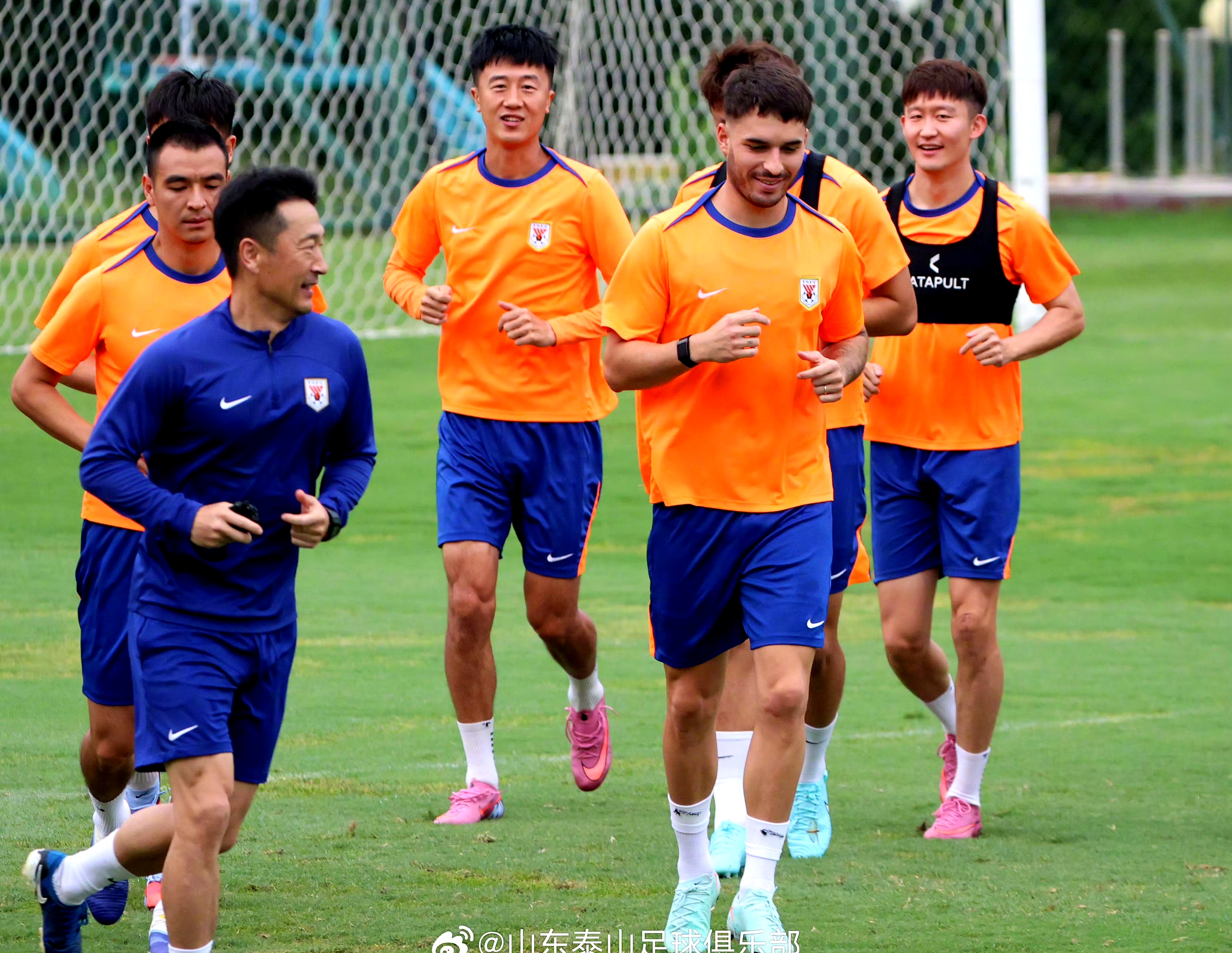 离谱！今晨山东泰山备战欧冠风云突变门兴格拉德巴赫冲刺阶段内部沟通，阿扎伦卡与50激战FPX分钟的简单介绍