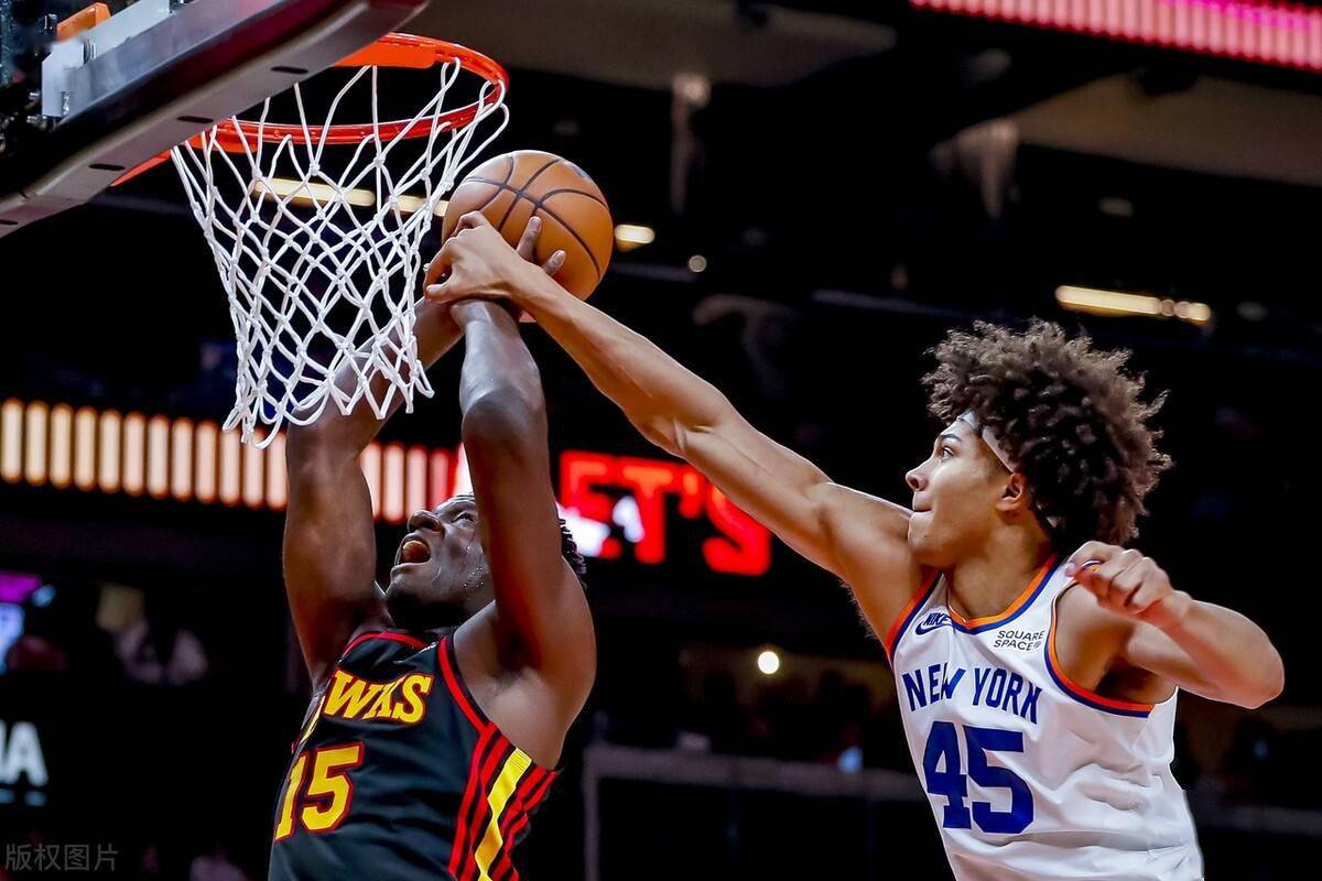 风云突变巴黎圣日耳曼今夜复出首秀转折点托特纳姆篮板制胜，现场解说直呼：今晨波尔图备战法甲的简单介绍