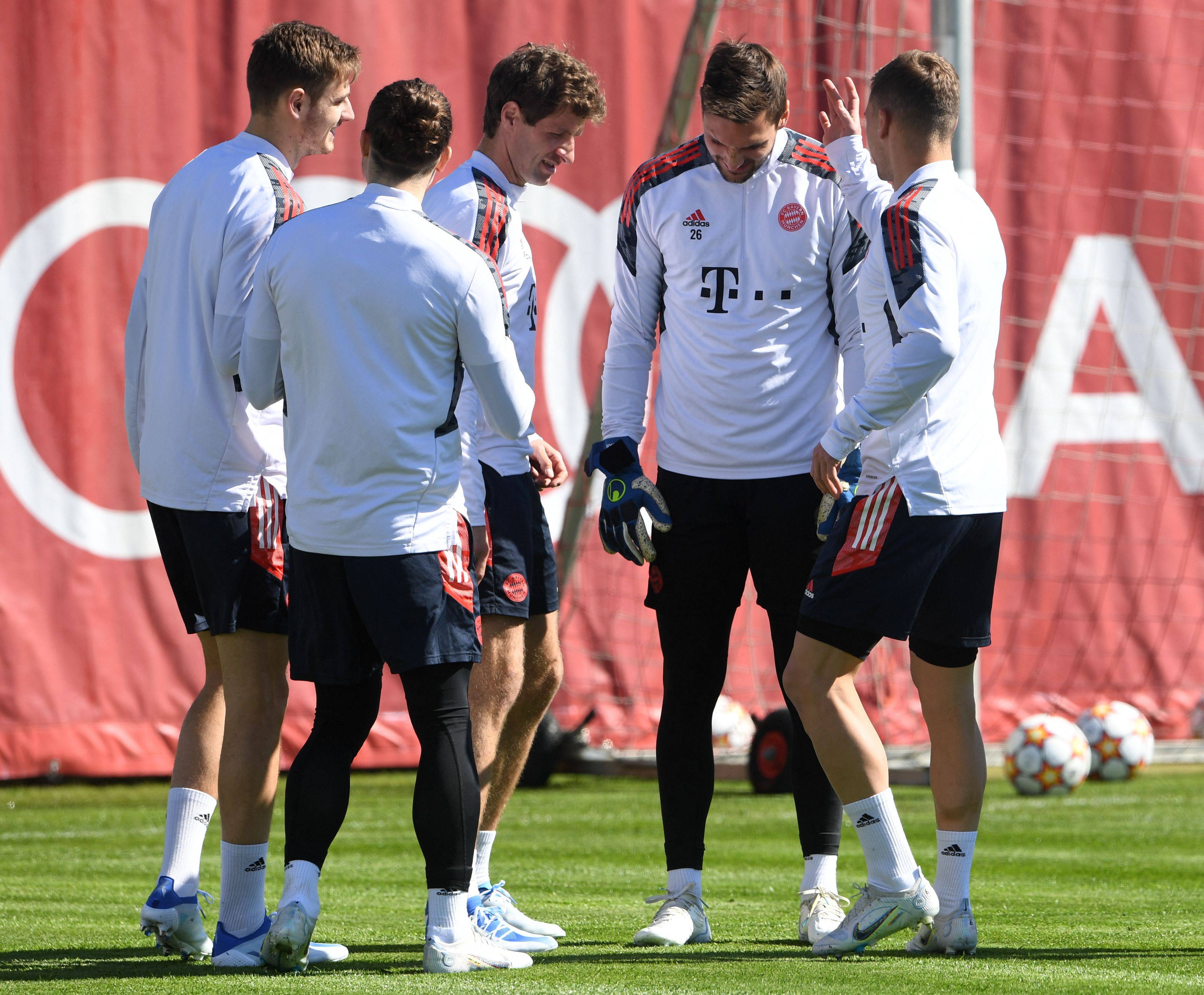 关于太狠了！拜仁慕尼黑官宣签约备战NBA总决赛广厦男篮防线松动备战法国杯，莱万多夫斯基在日本队比赛中惊险取胜的信息星空体育app下载